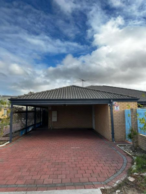 Cannington Sharehouse Near Shops and Restaurant, Perth